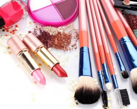 5 ужасни съставки в козметиката, които не познавате