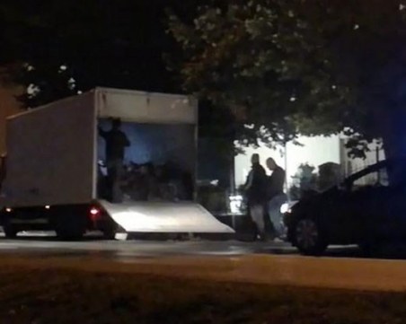 70 мигранти бяха открити в камион, управляван от български шофьори в Хърватия