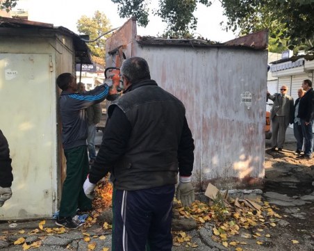 Бутането продължава! Багери отново влизат в Столипиново