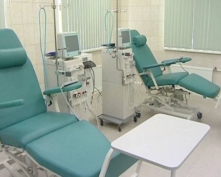 Един пациент е починал, а друг е в кома заради развалена апаратура за хемодиализа