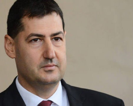 Иван Тотев излиза с встъпителна реч на форум в Кралския колеж в Лука, Италия