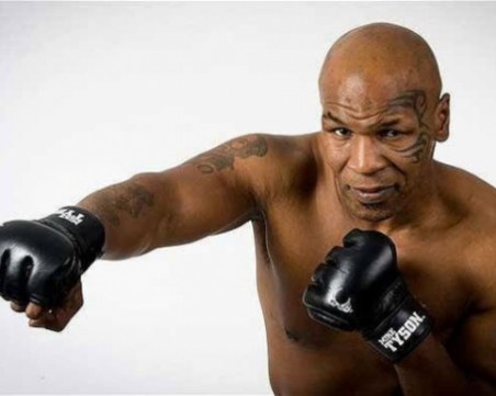 Легендарният Майк Тайсън каза кой е най-добрият боксьор в момента