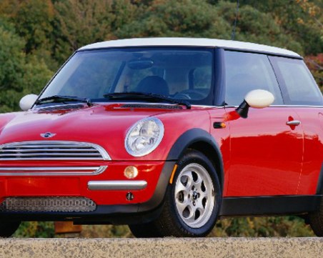 Вандал върша в Кючука! Пловдивчанка завари мини купъра си изподран