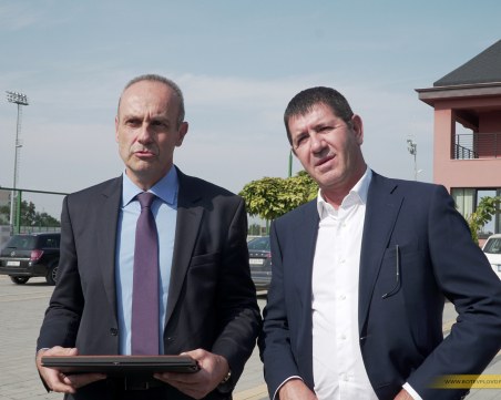 Самуилов оглави жълто-черните и на книга, потомък на Ботев стана почетен член на клуба