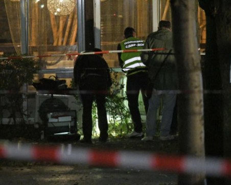 Свидетел на стрелбата: Черен джип мина, след като се чуха изстрели