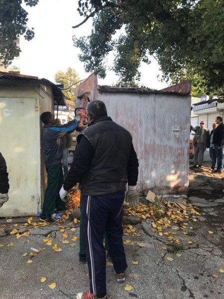 Бутането продължава! Багери отново влизат в Столипиново