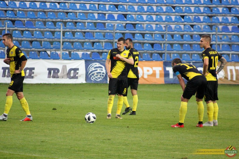 Двама от Ботев играят евроквалификации при младежите