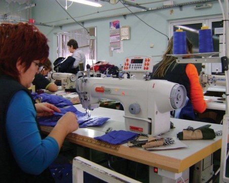 Mинистърът на икономиката: Бизнесът у нас започва да отказва поръчки, няма кой да работи