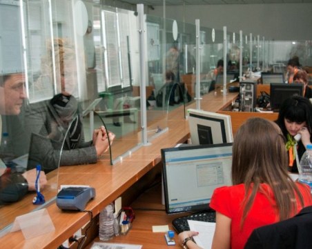 “Тайни клиенти“ влизат във всички държавни учреждения и администрацията