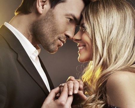 Зодиите, които ще срещнат любовта през октомври