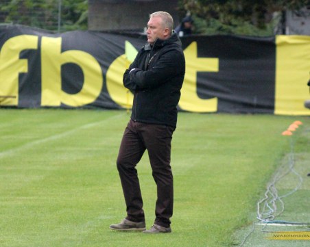 Ботев без младите срещу Дунав