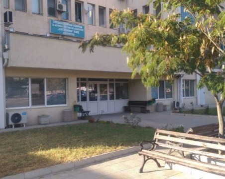 Осем са арестуваните при проверки в две онкоболници у нас