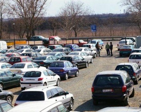 8 зaдължитeлни нeщa, ĸoитo дa нaпpaвитe, aĸo cи ĸyпyвaтe ĸoлa втopa pъĸa
