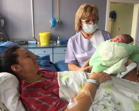 Бебето гигант от Пловдив вече си е у дома СНИМКИ