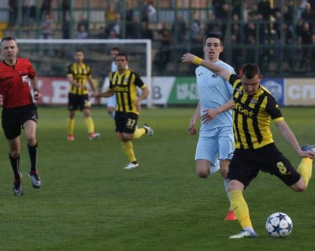 Ботев се развихри след ранен гол и потопи отбора на  Дунав