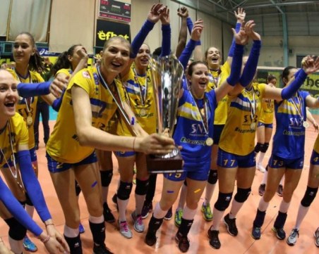 Маричанки защитават шампионската си титла срещу 7 отбора