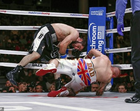 Бивш боксьор на Ботев запази титлата си на IBF след пореден нокаут