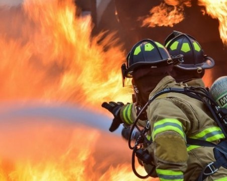 Жена и дете загинаха при експлозия в жилищен блок, откриха ги под развалините на 14-ия етаж