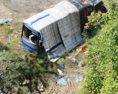 20 станаха жертвите на катастрофата с автобус край Своге