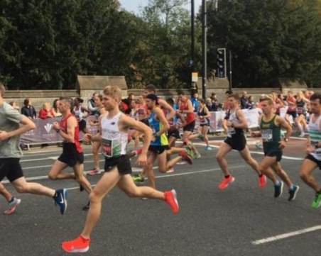 Бегачи умряха на финала на маратон в Уелс