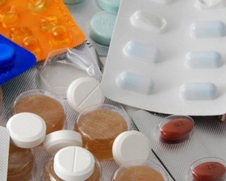 Хванаха двама млади мъже със забранени лекарства в Пазарджик