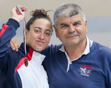 Пловдивска плувкиня на полуфинал на олимпиадата