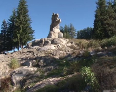 Руши се една от емблемите на Копривщица