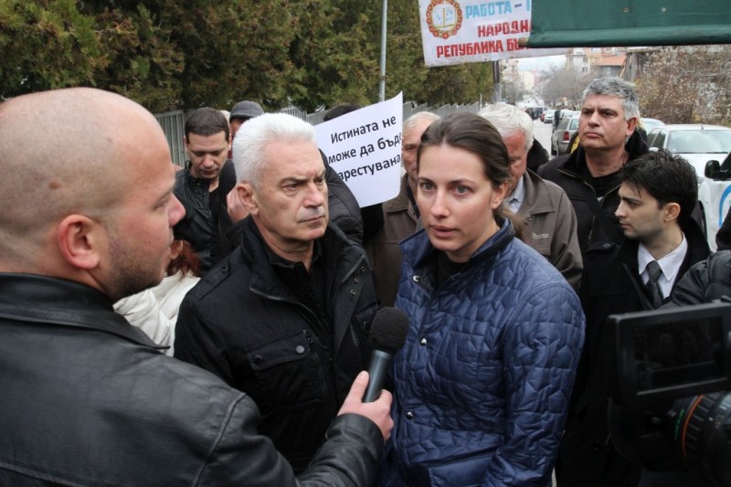 Волен Сидеров с ултиматум към ДАНС и МВР - до 2 дни да изяснят инцидента с жена му