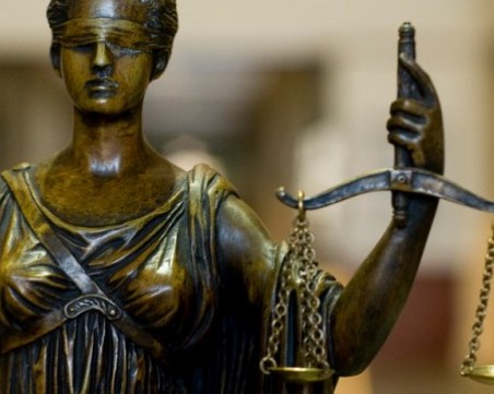 Казусът Ерелийски - между закона и етиката