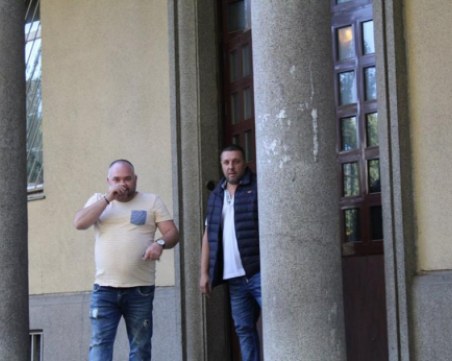 Парична гаранция за бившия на фолкдивата Емилия