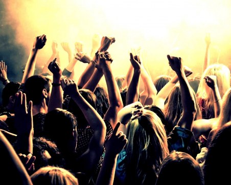 Парти за непълнолетни в W Club събира тийновете утре вечер