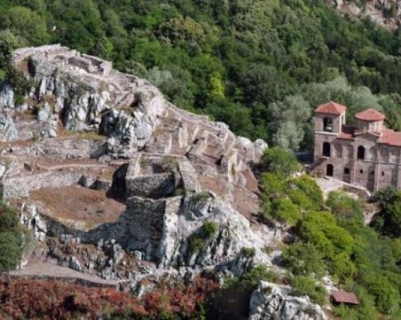 С 250 000 лв. ще укрепят свлачището под Асеновата крепост