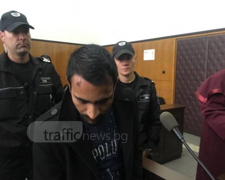 Гонкаджията Марин, премазал крака на полицай в Пловдив, остава в ареста! ВИДЕО