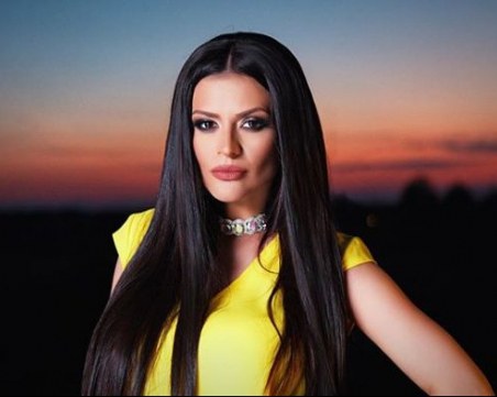 Преслава била в 5-тия месец по време на снимките на новото си видео