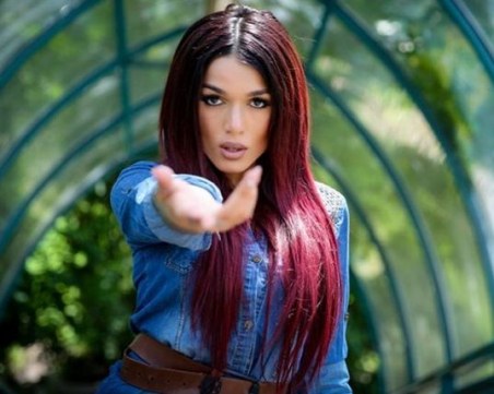 Диона призна, че е ромка! Бачкала по 16 часа на ден за 400 лева