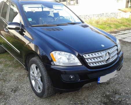 Разбиха стъклата на мерцедеса на пловдивчанин