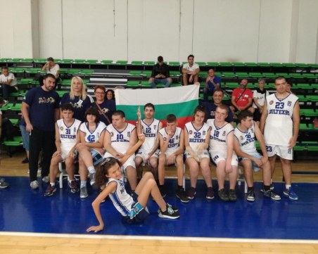 Специалният отбор на Академик Бултекс 99 с отлично представяне в Италия СНИМКИ