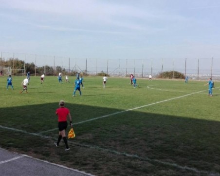 Спартак вкара 8 гола на Брестник за поредната убедителна победа