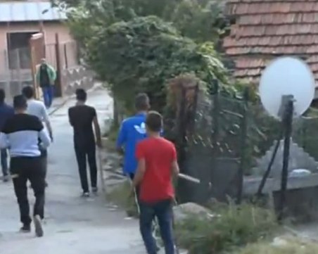 Жандармерия продължава да пази двата ромски квартала в Русе