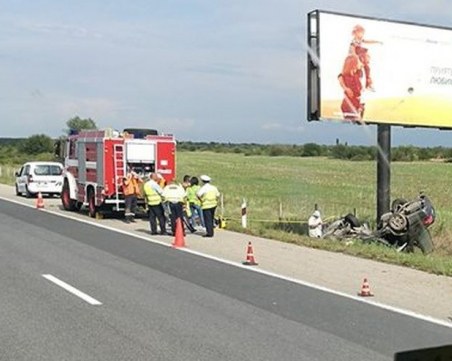 Жестока катастрофа на магистралата, шофьор загина намясто