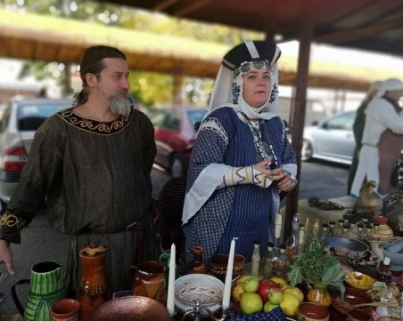 Имперски хляб с 14 вида подправки по рецепта на древногръцки лечители изкуши пловдивчани