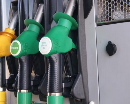 Защо имената на горивата по бензиностанциите бяха сменени?