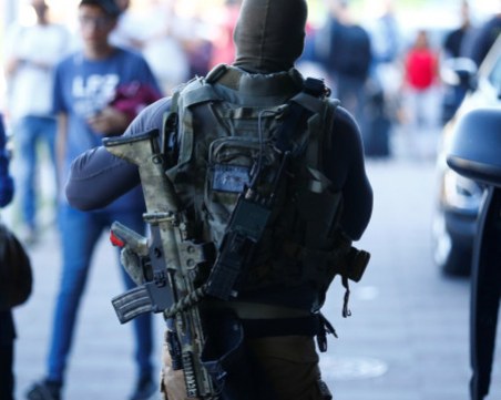 Полицейски щурм прекрати заложническата драма в Кьолн