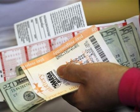 Тото истерия в САЩ заради рекордна печалба