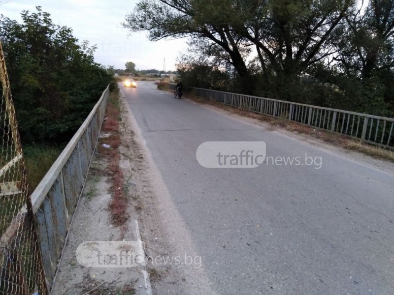 Опасен мост над река Чепеларска край Катуница е пред разруха СНИМКИ