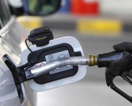 Шофьор зареди гориво от бензиностанция и... офейка