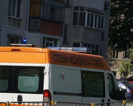 Баничарка блъсна 6-годишно момиченце, пресичащо пред автобус