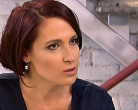 Ани Цолова окончателно се раздели с Нова телевизия, новият й проект така и не тръгна