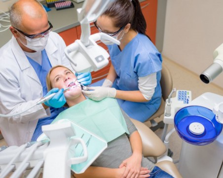 96% от българите поне с един кариес, при децата още по-зле