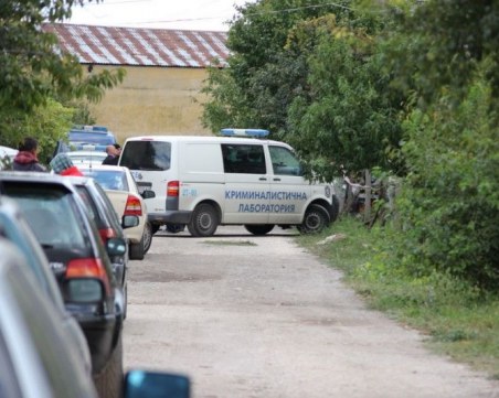 Жестоко убийство! Мъж уби жена си с чук в Бургас